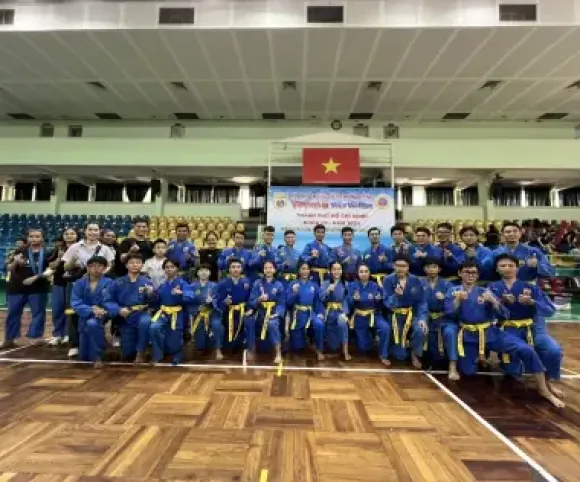 KHÓA THI TRUNG ĐẲNG CẤP THÀNH PHỐ